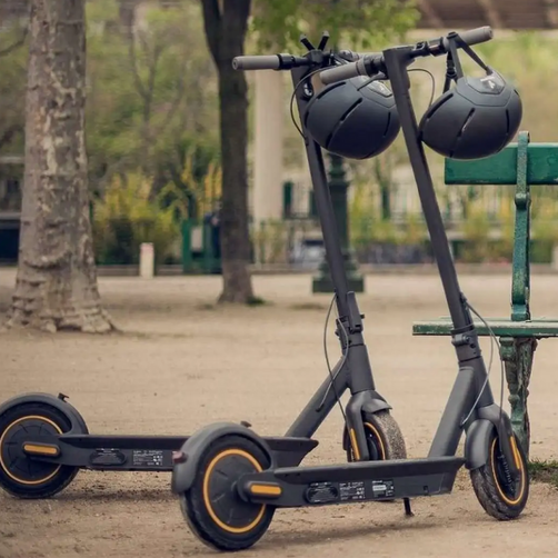 Segway Ninebot KickScooter MAX G30P – 65 km Range, 30 km/h Top Speed, Folding Commuter E-Scooter