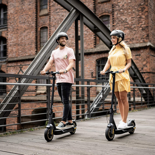 Segway Ninebot KickScooter MAX G30P – 65 km Range, 30 km/h Top Speed, Folding Commuter E-Scooter